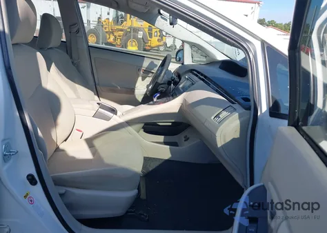 2014 Toyota Prius Two из США, поврежденный, VIN JTDKN3DU3E1755072